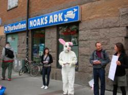 Protest mot zooaffären Noaks ark